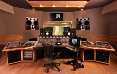 Choosing The Right Recording Studio For Impeccable Music Production